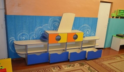 Изделие нашего цеха.Мебель для детской комнаты.Шкаф кораблик.
Материалы:ЛДСП&quot;Egger&quot;,цветные.
Цена:12000руб.