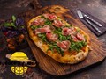 Пиццони с рукколой и пармской ветчиной средняя