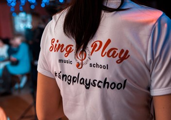 Фото компании ИП Музыкальная школа "Sing & Play" на Ленинском проспекте 2