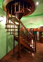 Фото компании ООО Деревянные лестницы 6