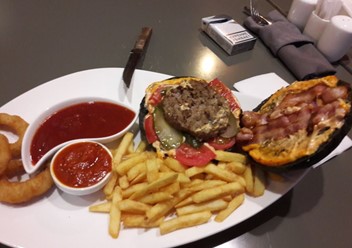 Фото компании  Мясо &amp; Паста, винный гастробар 3