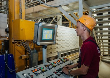 Фото компании  Завод стеновых материалов Поревит 6