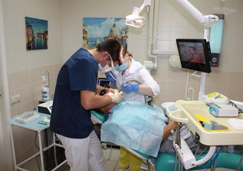 Работа в клинике на Северном. Врач-стоматолог ортопед, хирург, имплантолог Цапко Максим Александрович.