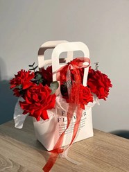 Сумочка с красными французскими розами «Для тебя!»
