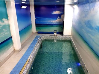 Большой бассейн 4х12м.