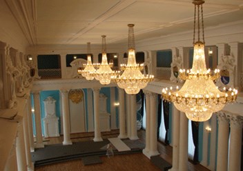 Изготовление больших многоярусных люстр.