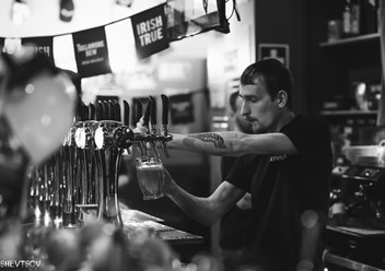 Фото компании  Клевер, ирландский паб 2