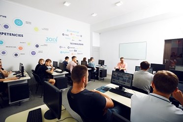 Фото компании АНО ДПО Компьютерная академия TOP 12