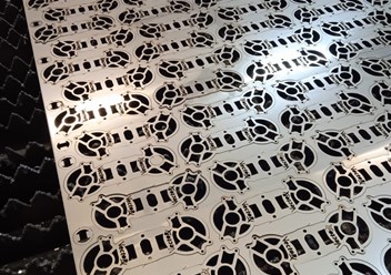 Лазерная резка нержавеющей стали