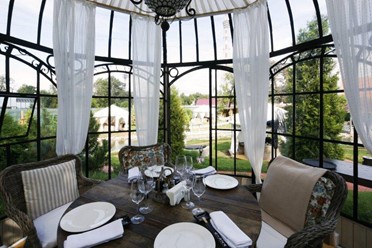 Фото компании  Лужайка, ресторан 11