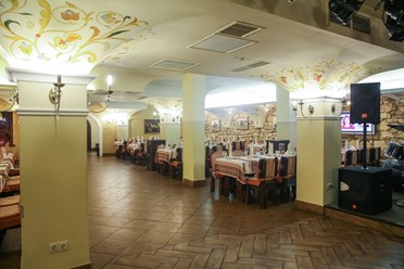 Фото компании  Добрыня, ресторан русской кухни 67