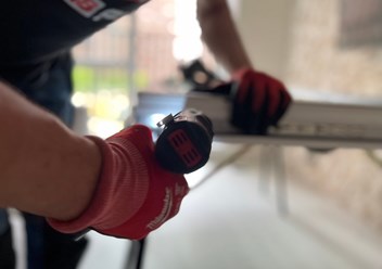 Если у Вас проблемы с окнами,наши специалисты приедут и устранят проблемы.
