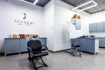 Фото компании  Международная школа красоты J Academy 15