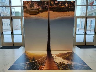 Фотозона на корпоратив с шарами от Podecoru