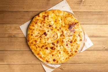 Осетинский пирог с семгой и сыром