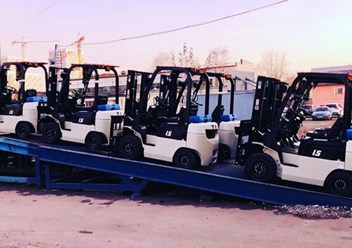Вилочные погрузчики