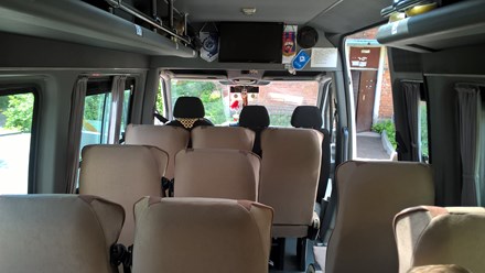 салон микроавтобуса мерседес 20 мест