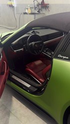 Оклейка машин в СПб, детейлинг стулия в Охта Парк