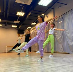 Фото компании ООО Дом танца Анны Кузнецовой 10