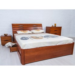 Двуспальная кровать из натурального дерева Марита