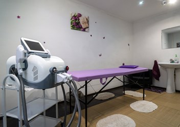 Фото компании  Гладкая кожа 4