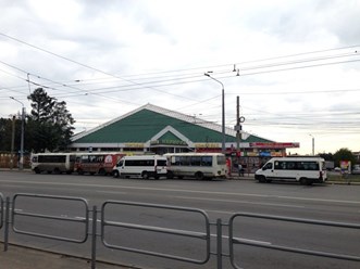 ул. Воровского, 85, ТК “Изумруд”