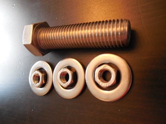 болт медный