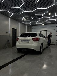 Оклейка машин в СПб, детейлинг стулия в Охта Парк