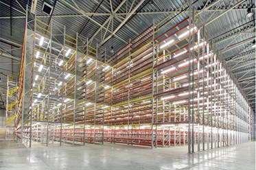 Мезонин на фронтальных стеллажах