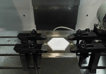 ЧПУ фрезерование фторопласта и полимерных материалов