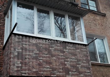 Балкон под ключ с расшиернием и усилением с окнами Kommerling.