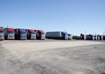 Грузовая стоянка