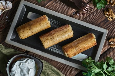 Блины с грибами - Жареные до золотистой корочки блинчики с начинкой из с грибов шампиньон, подаётся со сметаной | https://gotovitmama.ru/zakuski/goryachie/bliny-s-gribami.html