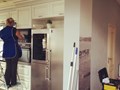 "Клининг Плюс" предлагает услуги, связанные с уборкой разнообразных помещений. Сюда может включаться как поддерживающая, так и генеральная уборка, мойка окон, химчистка мебели или ковров.