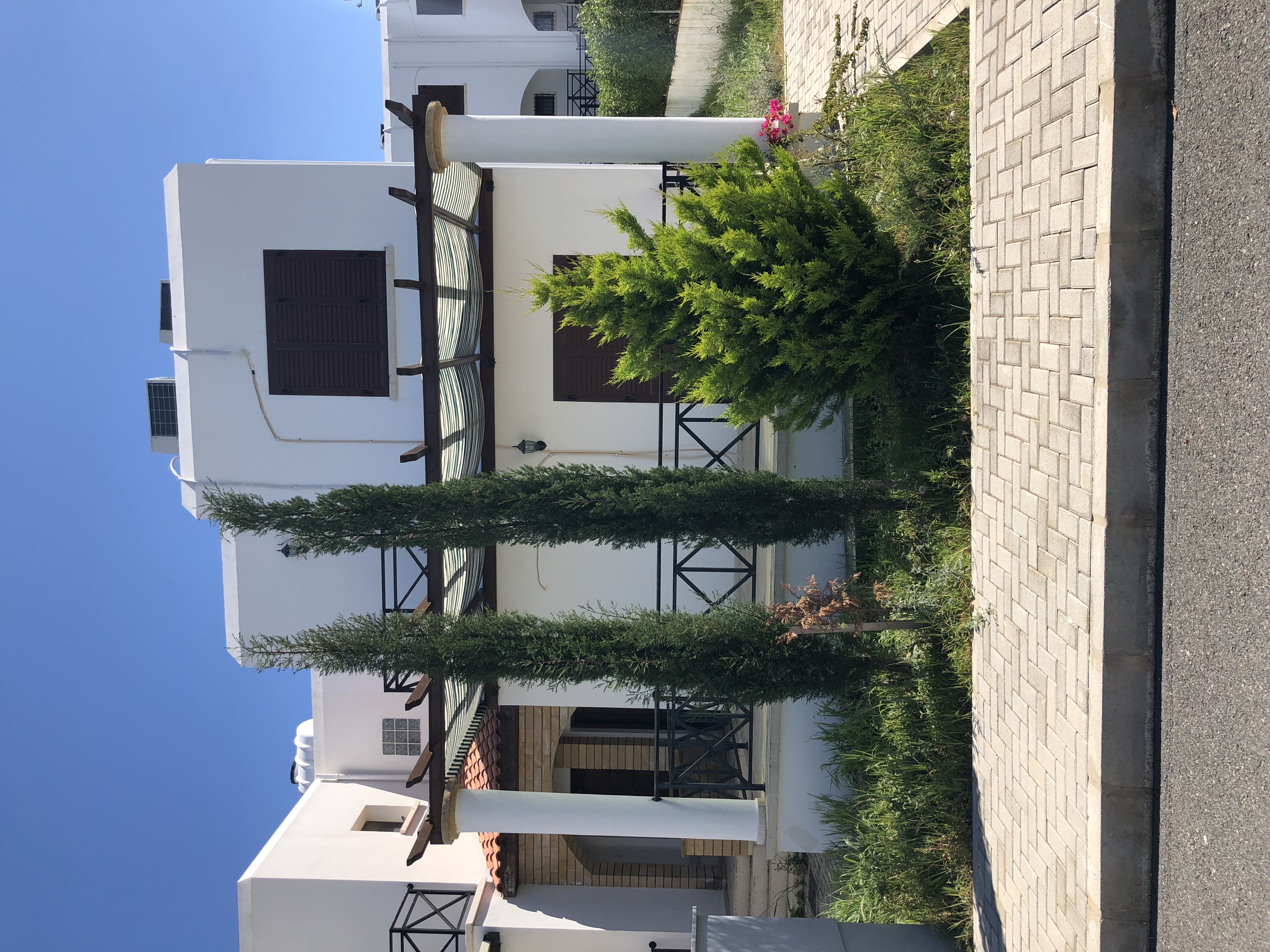ВНЖ, обучение, дом, вилла, квартира на Северном Кипре.