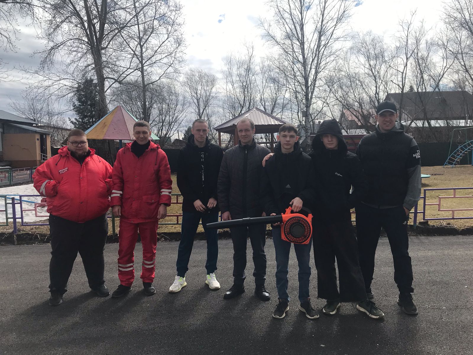 🎈 Делать добро — просто! 🎈
Команда Аварком-Регион70 побывала в гостях у ребят из Центра социальной помощи семье и детям Томского района.