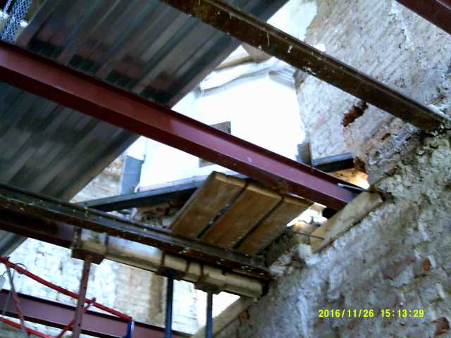 Реконструкции здания.