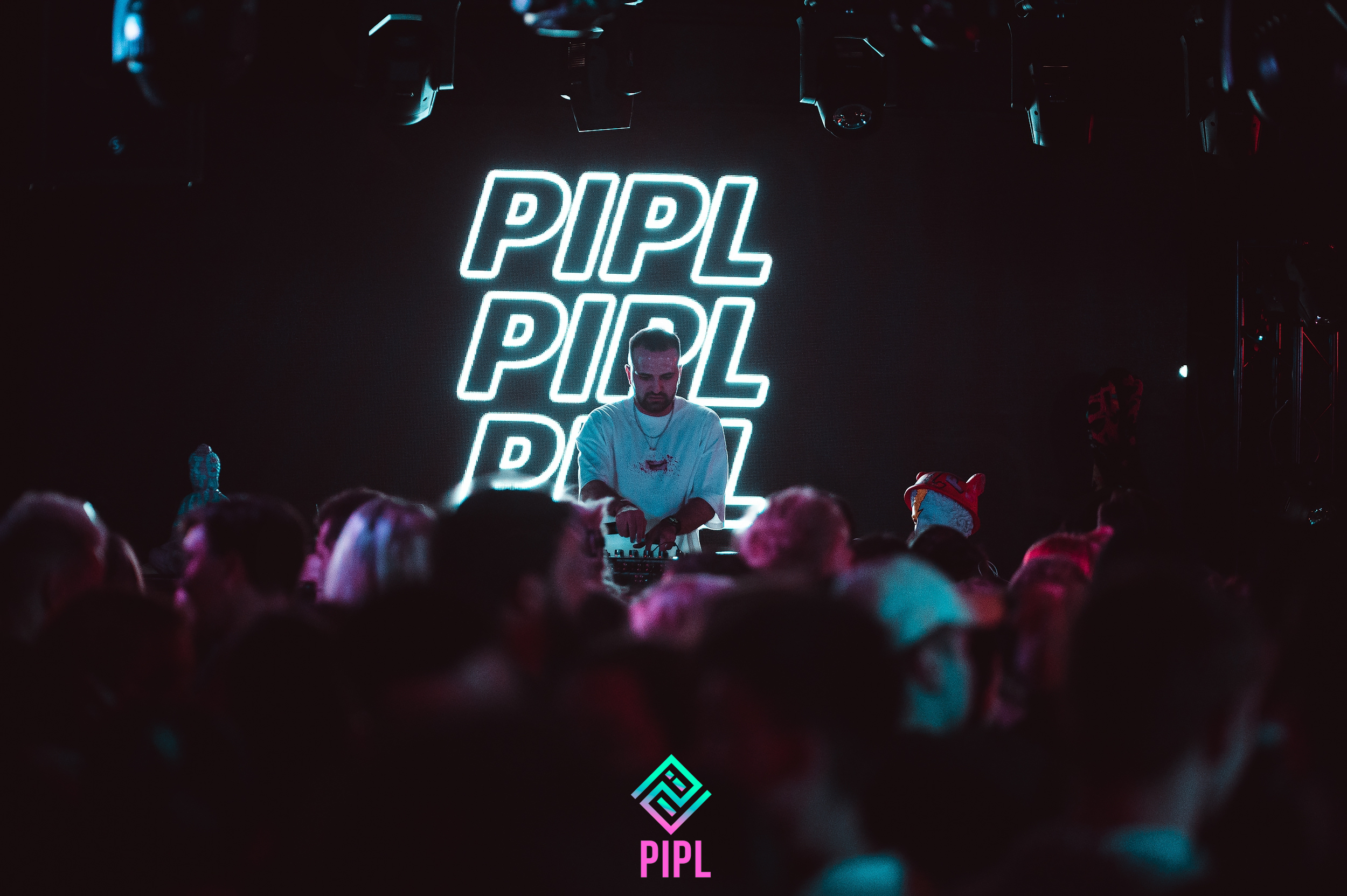 Pipl bar комсомольская площадь 6. Клуб Pipl Москва. Pipl Москва. Pipl клуб Москва Комсомольская площадь 6.