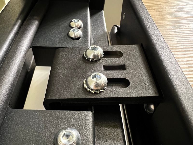 Входные стальные двери со скрытыми петлями