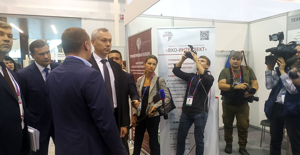 Губернатор Новосибирской области Травников А.А.