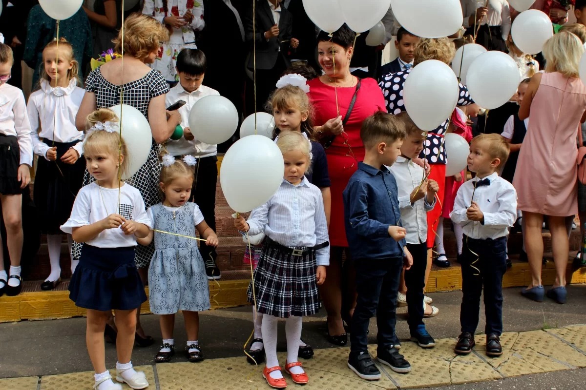 Частный детский сад при школе ОБРАЗОВАНИЕ ПЛЮС...I приглашает девочек и мальчиков, а также их родителей!