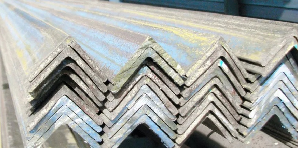 Уголок металлический оптом и в розницу