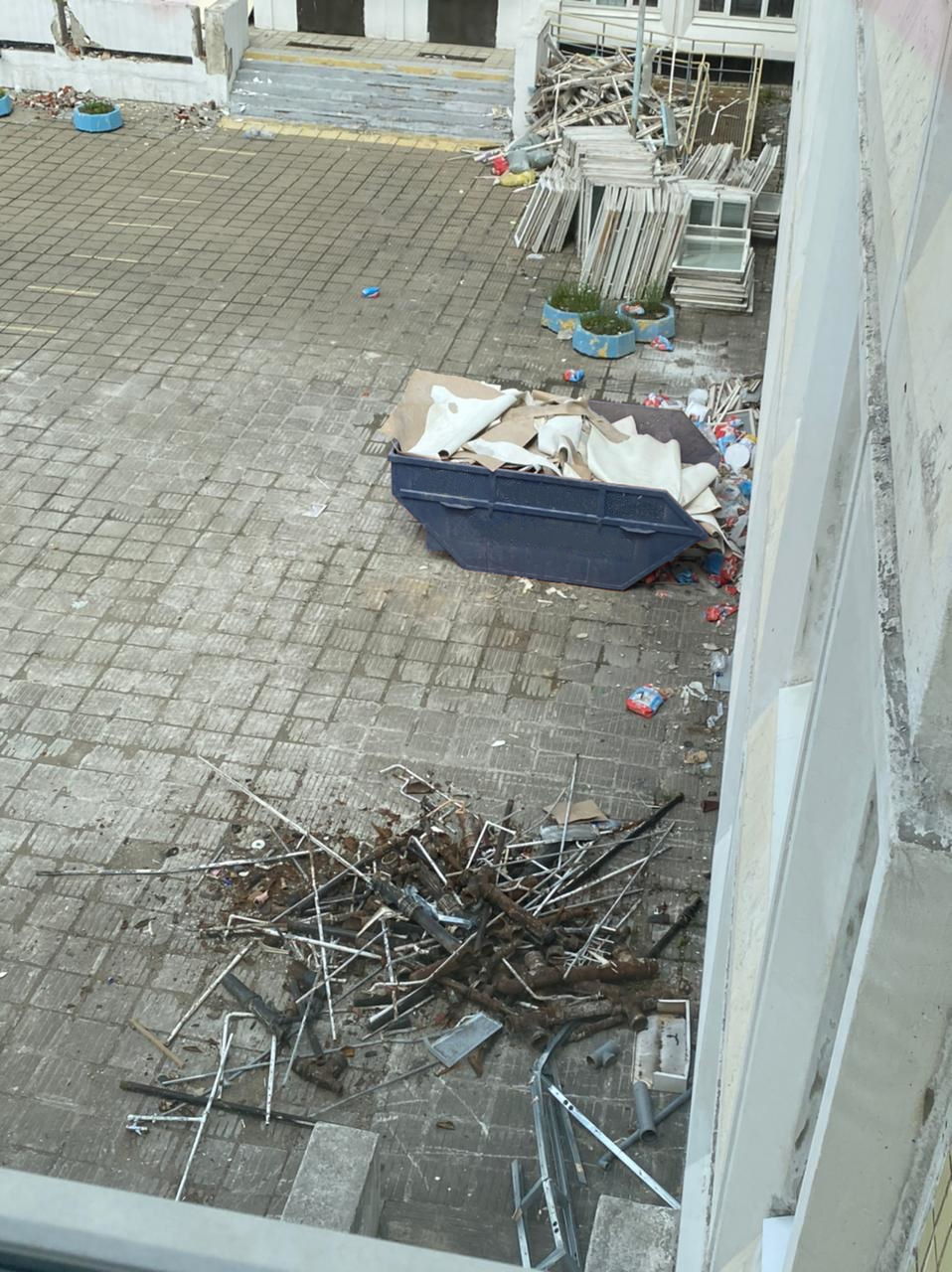 Вывоз мусора с предприятий контейнерами