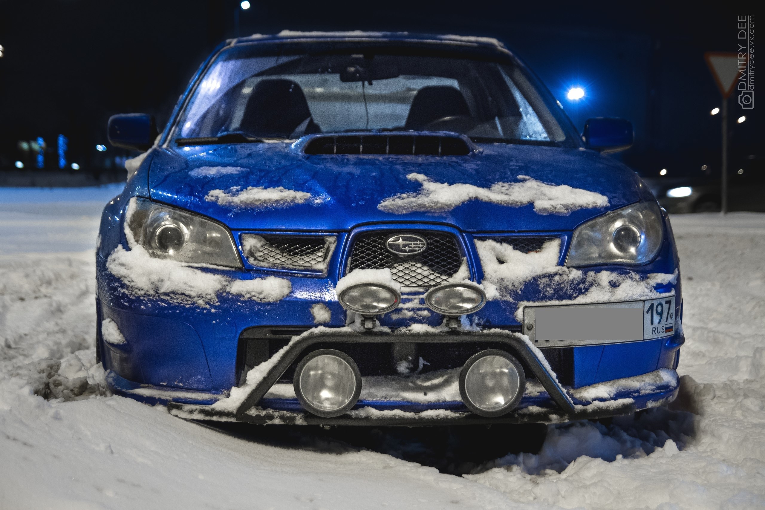 Субару Импреза WRX STI зимой